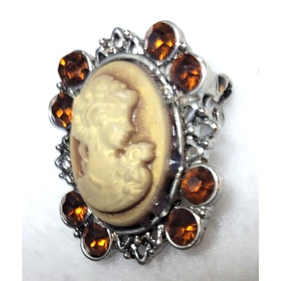Victorian Style Cameo Brooch Silver Tone Filigree Pin Amber Rhinestones Art Deco - Picture 3 of 7